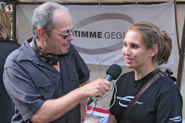 Weltfest am Boxhagener Platz 2013 - DJ AB von Radio Friedrichshain - Interview mit Deine Stimme Gegen Armut